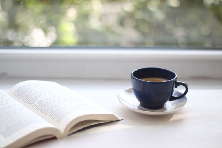 Digital Intentionality: Reclaiming Attention and Mental Clarity in the Information Age