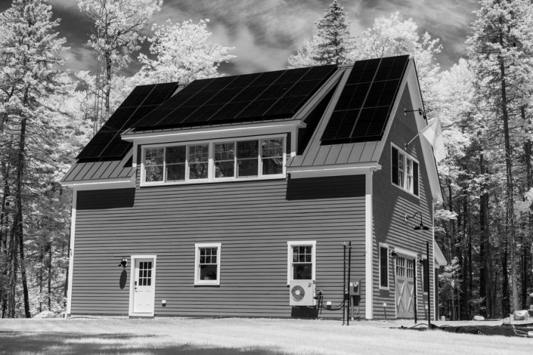 Sustainable Household Tech: Practical Solutions for Lowering Modern Utility Footprints